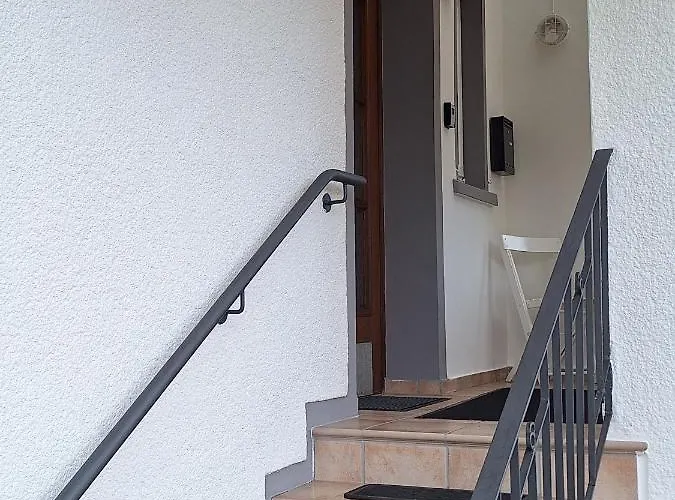 Schlafen Vor Den Toren Von Osnabrueck Fuer 5 Pers. *